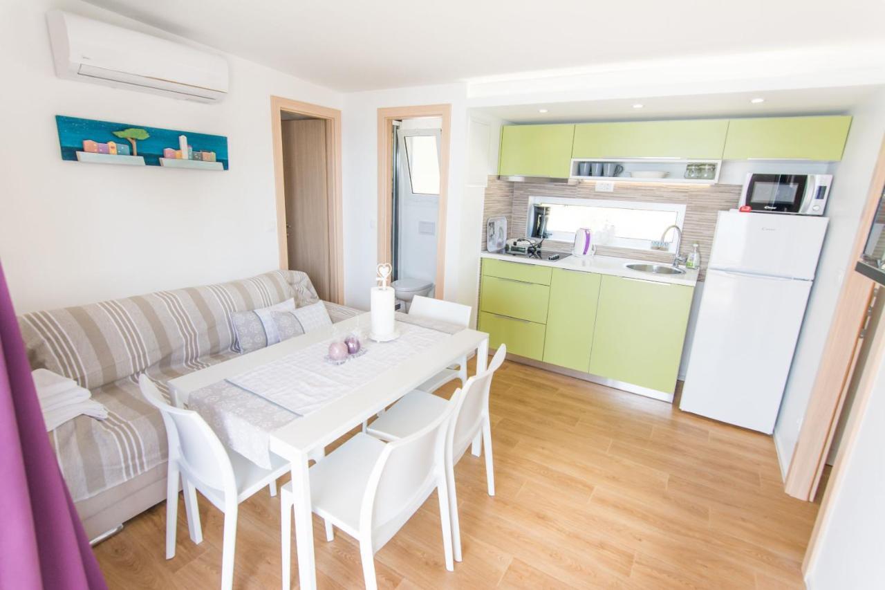 Mobile Home Opal 2 Биоград-на-Мору Экстерьер фото